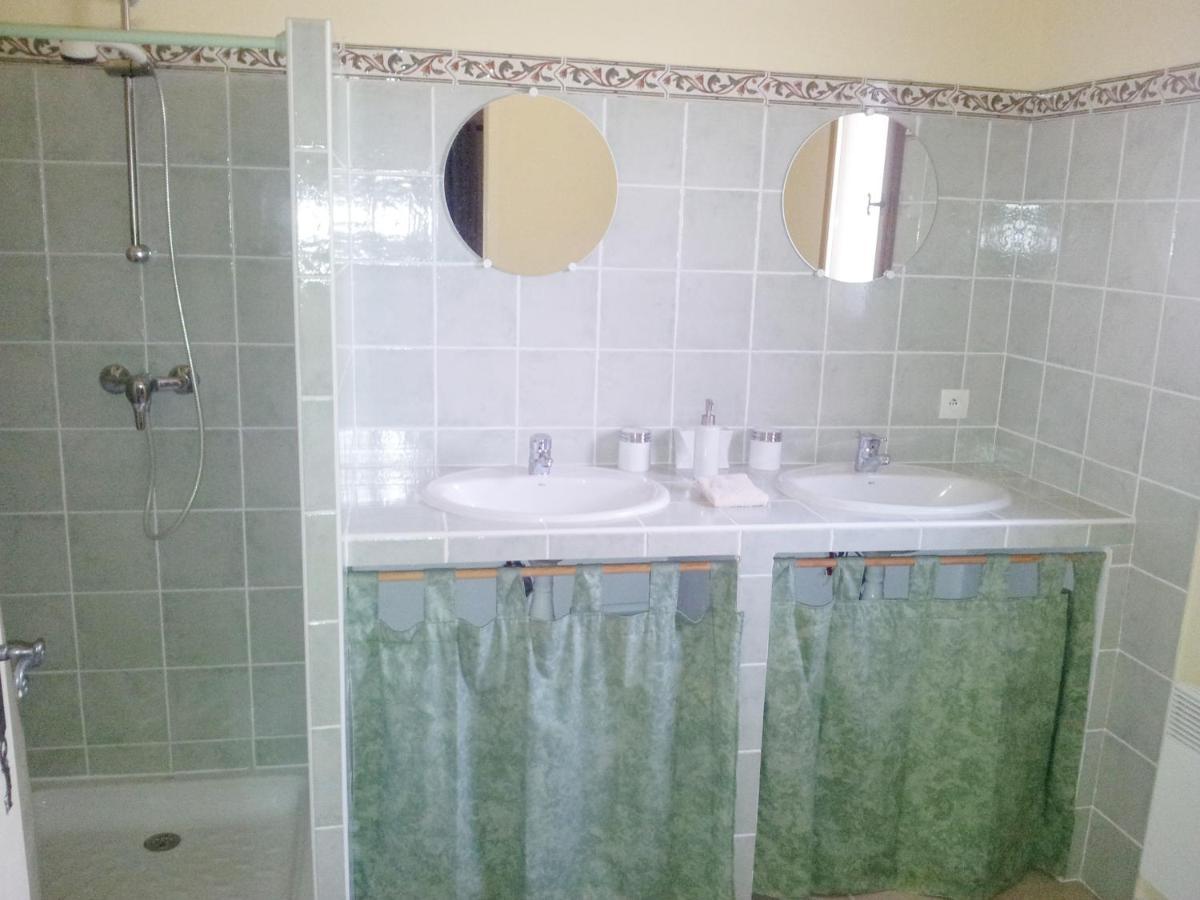 Les Cerises Bed & Breakfast Saint-Saturnin-les-Apt Exterior photo