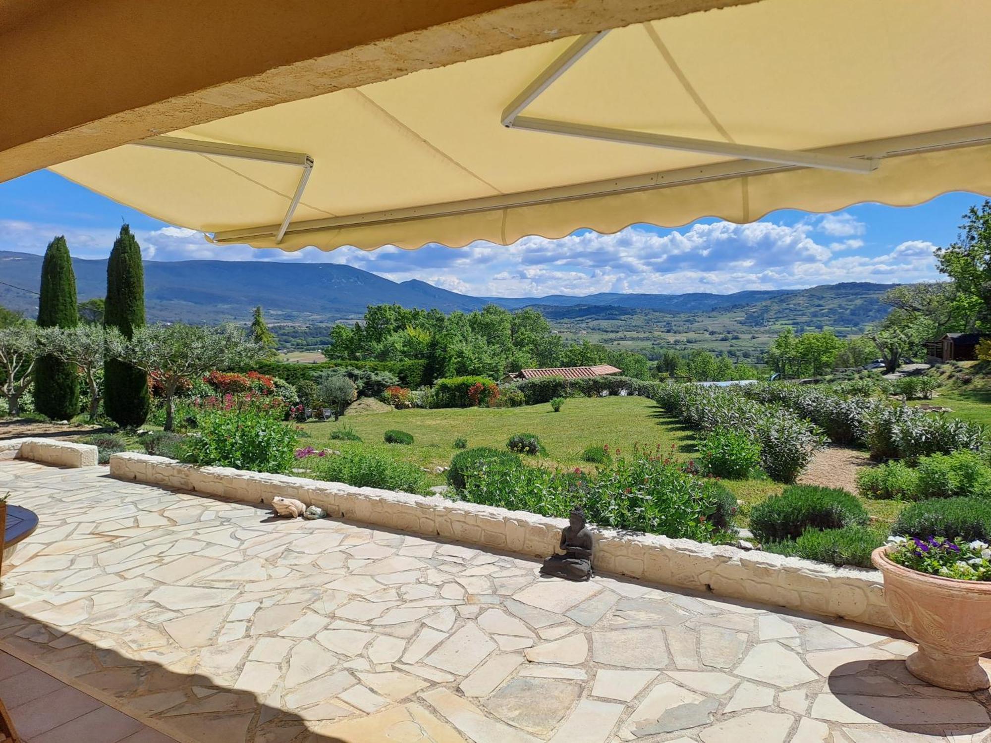 Les Cerises Bed & Breakfast Saint-Saturnin-les-Apt Exterior photo